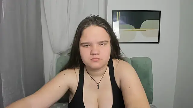 Snapshot of AdeleCruz chatting on 03.06.25 AdeleCruz online show from 03.06.25