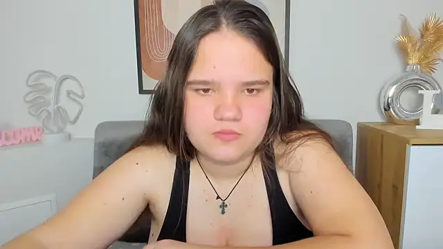 Snapshot of AdeleCruz chatting on 03.12.25 AdeleCruz online show from 03.12.25