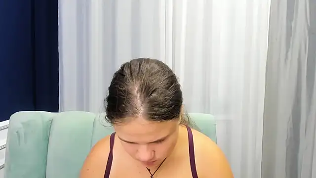 Snapshot of AdeleCruz chatting on 09.10.25 AdeleCruz online show from 09.10.25