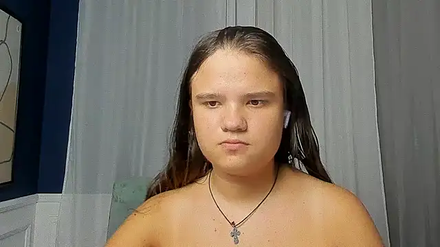 Snapshot of AdeleCruz chatting on 07.17.26 AdeleCruz online show from 07.17.26