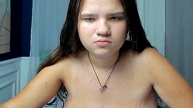 Snapshot of AdeleCruz chatting on 07.27.26 AdeleCruz online show from 07.27.26