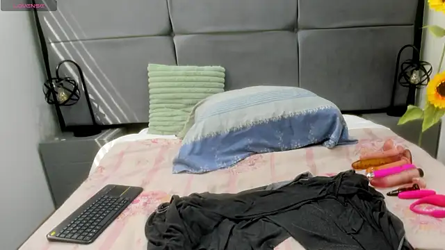 VickyBoobss online show from 09.17.25