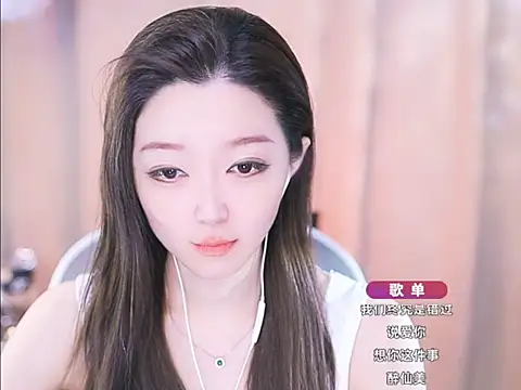 Snapshot of Zoe-99 chatting on 03.22.25 Zoe-99 online show from 03.22.25