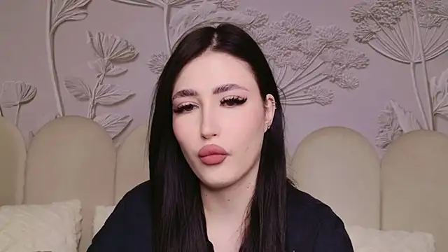 EmmaLawrens online show from 07.30.26