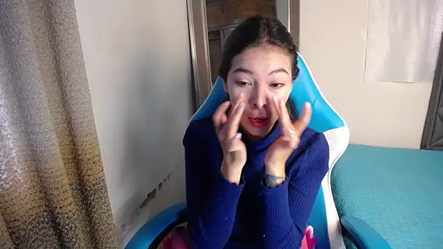 Snapshot of Aleska_Miami chatting on 11.06.25 Aleska Miami online show from 11.06.25