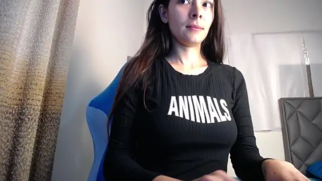 Snapshot of Aleska_Miami chatting on 11.10.25 Aleska Miami online show from 11.10.25