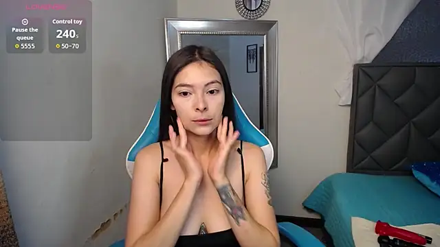 Snapshot of Aleska_Miami chatting on 12.05.25 Aleska Miami online show from 12.05.25