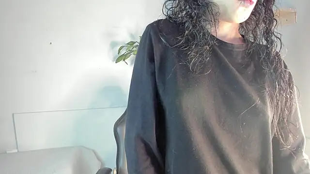 vaiolethsan   online show from 04.18.26