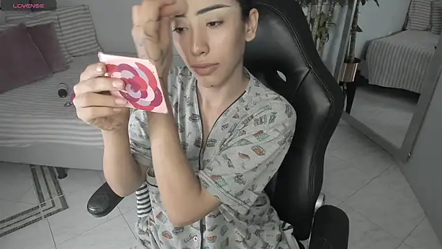 vaiolethsan   online show from 04.21.26