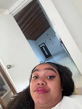 JasmineRose7 online show from 04.23.26