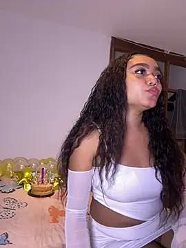 JasmineRose7 online show from 06.14.26