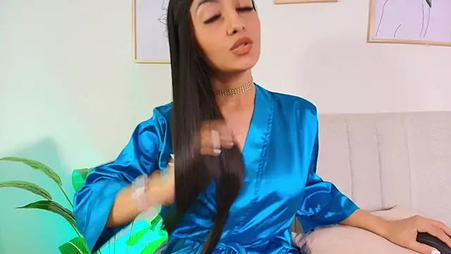 Snapshot of trissha_xk1 chatting on 02.18.25 trissha xk1 online show from 02.18.25