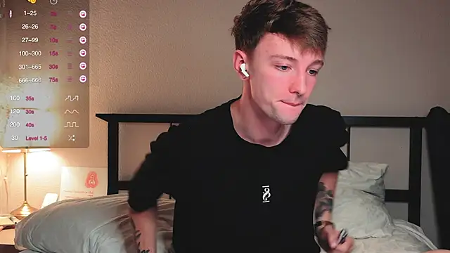 Snapshot of Calvin_Polanski chatting on 10.02.25 Calvin Polanski online show from 10.02.25