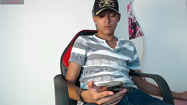 Snapshot of kyam_adams chatting on 03.21.25 kyam adams online show from 03.21.25