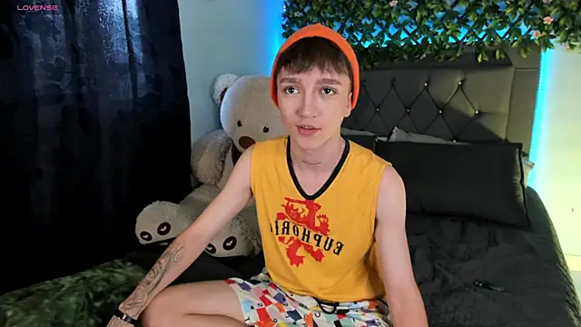 Snapshot of jeremy_salvatore chatting on 01.08.25 jeremy salvatore online show from 01.08.25