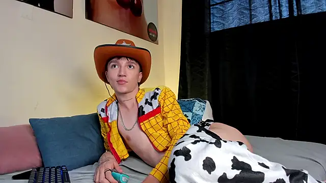 Snapshot of jeremy_salvatore chatting on 01.15.25 jeremy salvatore online show from 01.15.25