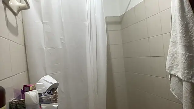 LunaBeya online show from 11.07.25