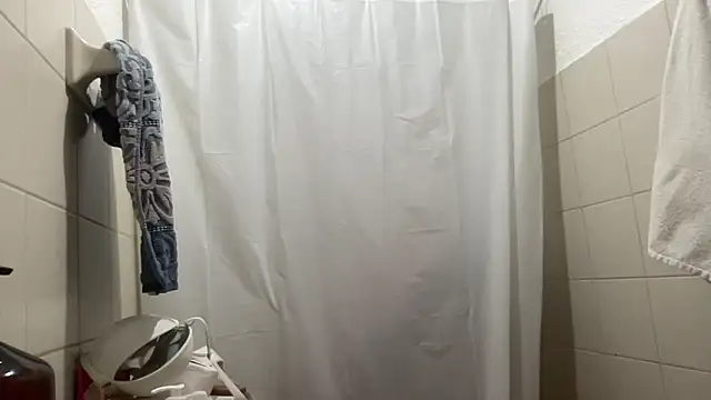 LunaBeya online show from 12.14.25