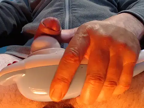 Snapshot of itsmeyes69 chatting on 09.27.25 itsmeyes69 online show from 09.27.25