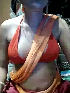 Snapshot of SANA-LEONI chatting on 03.03.25 SANA-LEONI online show from 03.03.25