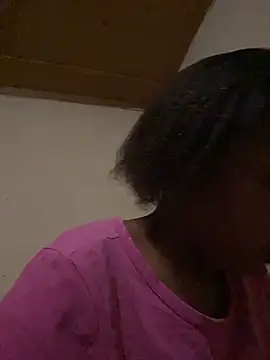 Snapshot of daddysgirly20 chatting on 02.19.26 daddysgirly20 online show from 02.19.26