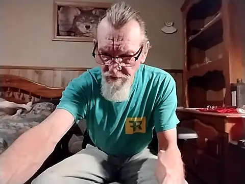 Snapshot of Aldick68 chatting on 02.24.25 Aldick68 online show from 02.24.25