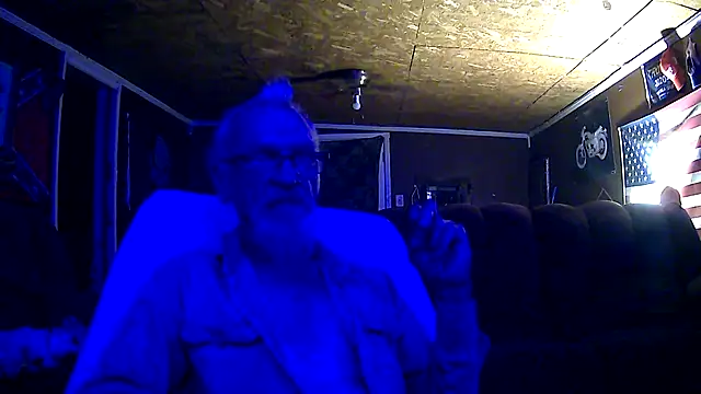 Snapshot of Aldick68 chatting on 11.20.25 Aldick68 online show from 11.20.25