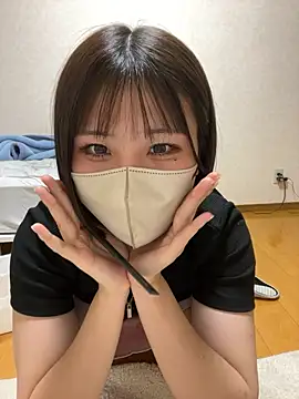 Snapshot of sakuchaaa_2525 chatting on 10.04.25 sakuchaaa 2525 online show from 10.04.25