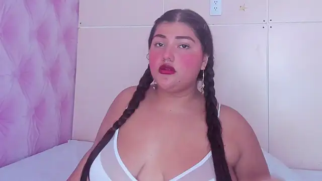 TaniaBellini online show from 02.21.25