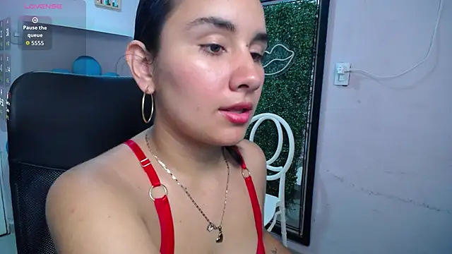 Snapshot of Maylin_horny19 chatting on 09.19.25 Maylin horny19 online show from 09.19.25