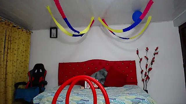 Maylin horny19 online show from 06.26.26