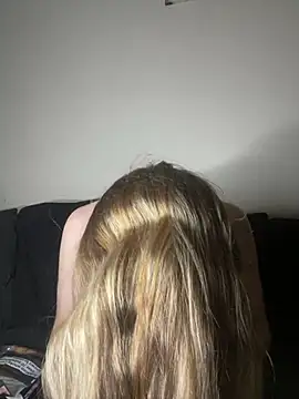 Snapshot of VioletxBlue chatting on 07.19.26 VioletxBlue online show from 07.19.26