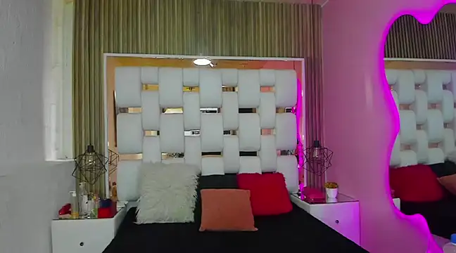 SolEvanss online show from 03.04.25