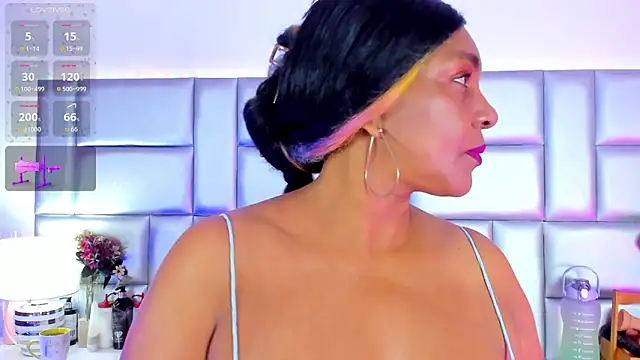 LovelyNickii online show from 06.16.26