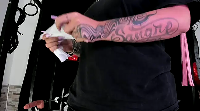 Snapshot of amyswallow7 chatting on 02.14.25 amyswallow7 online show from 02.14.25