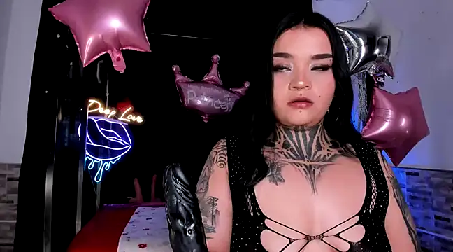 Snapshot of amyswallow7 chatting on 03.14.25 amyswallow7 online show from 03.14.25