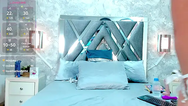 Luxury Woman online show from 02.13.25