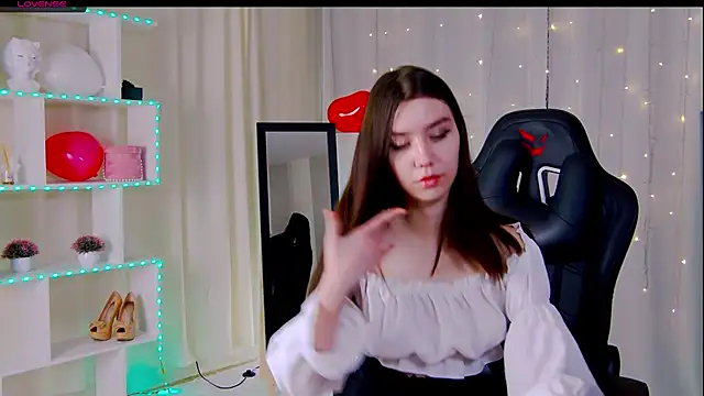 Amelia skyy online show from 03.07.25