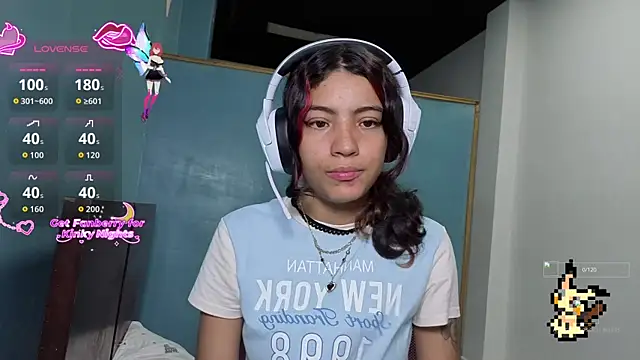 Lovelyamyy online show from 10.28.25