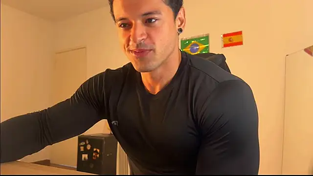 Snapshot of Lucasfit24 chatting on 06.28.26 Lucasfit24 online show from 06.28.26