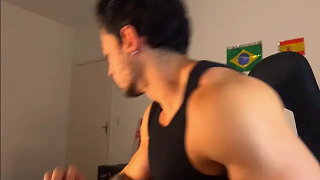 Snapshot of Lucasfit24 chatting on 07.16.26 Lucasfit24 online show from 07.16.26