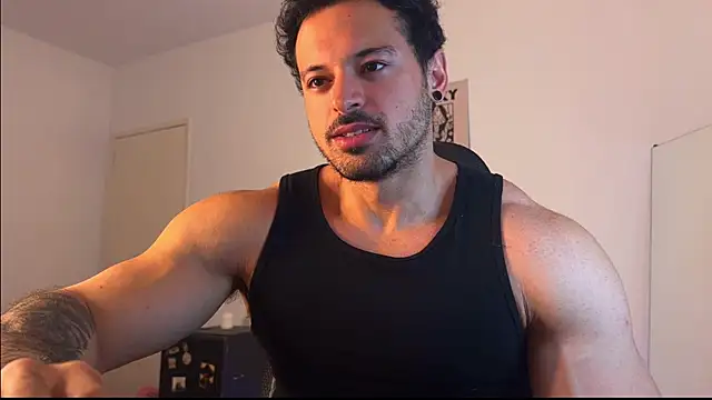 Snapshot of Lucasfit24 chatting on 07.29.26 Lucasfit24 online show from 07.29.26