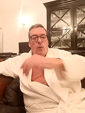 Snapshot of MountJohnXL chatting on 04.07.26 MountJohnXL online show from 04.07.26