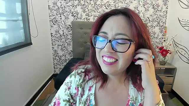 Snapshot of Victoria_Adamns chatting on 02.26.25 Victoria Adamns online show from 02.26.25