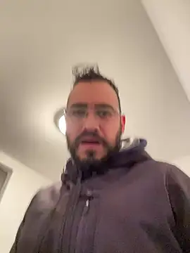 Snapshot of leonardohot1987 chatting on 01.13.25 leonardohot1987 online show from 01.13.25