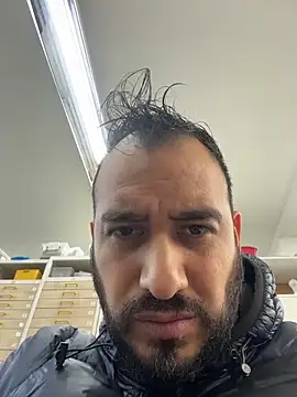 Snapshot of leonardohot1987 chatting on 02.04.26 leonardohot1987 online show from 02.04.26