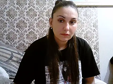 Snapshot of Yuliia30 chatting on 09.12.25 Yuliia30 online show from 09.12.25