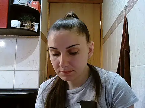 Snapshot of Yuliia30 chatting on 06.14.26 Yuliia30 online show from 06.14.26