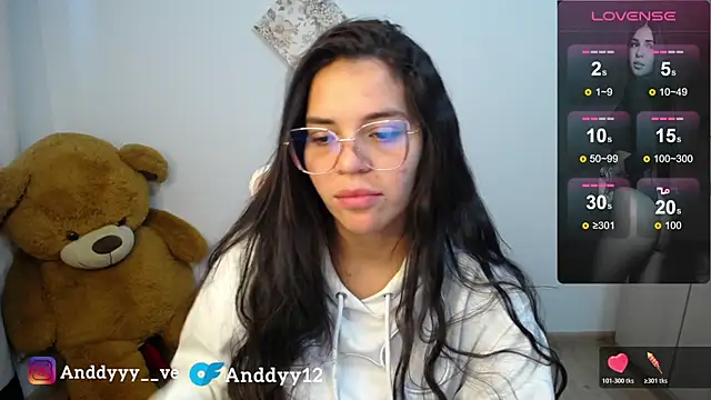 Snapshot of Anddyy__ chatting on 06.25.26 Anddyy online show from 06.25.26
