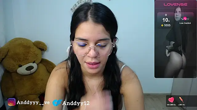 Snapshot of Anddyy__ chatting on 06.26.26 Anddyy online show from 06.26.26